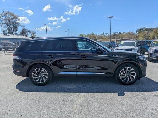 2025 Lincoln Aviator Livery