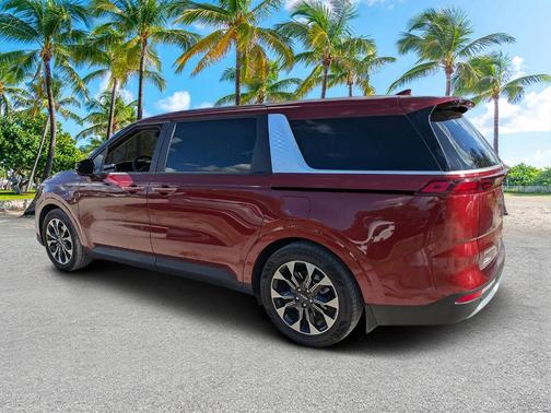 2024 Kia Carnival EX