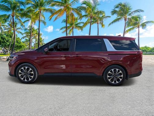 2024 Kia Carnival EX