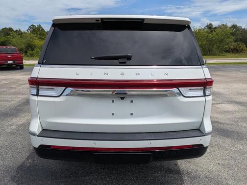 2024 Lincoln Navigator L Reserve