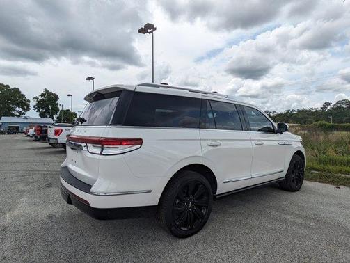 2023 Lincoln Navigator Reserve
