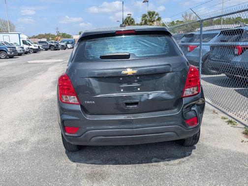 Nightfall Gray Metallic 2020 Chevrolet Trax LS