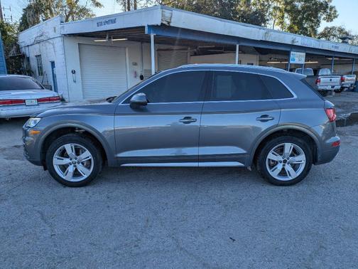 2018 Audi Q5 2.0T Premium Plus