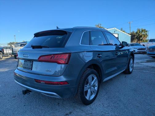 2018 Audi Q5 2.0T Premium Plus