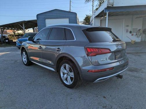 2018 Audi Q5 2.0T Premium Plus
