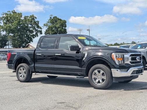 Black 2023 Ford F-150 XLT