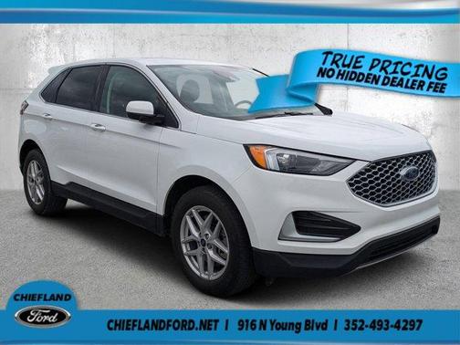 White 2023 Ford Edge SEL