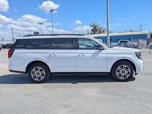 White 2025 Ford Expedition Max Active