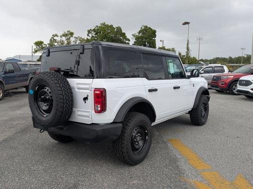 Oxford White 2026 Ford Bronco Big Bend