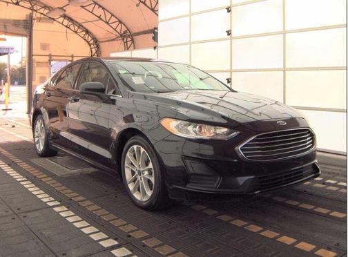 2020 Ford Fusion Hybrid SE