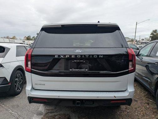 2025 Ford Expedition Active