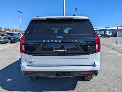 2026 Ford Expedition Active