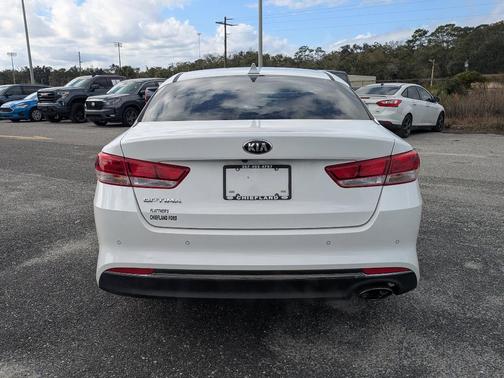 2018 Kia Optima LX