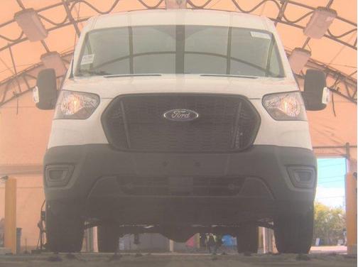 2024 Ford Transit-250 148 WB Medium Roof Cargo