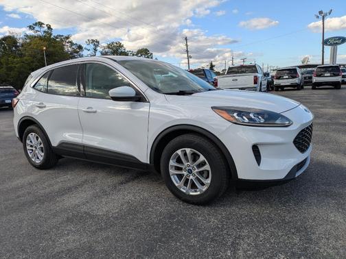 2021 Ford Escape SE