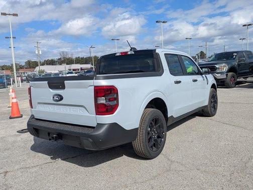 Space White Metallic 2026 Ford Maverick XLT