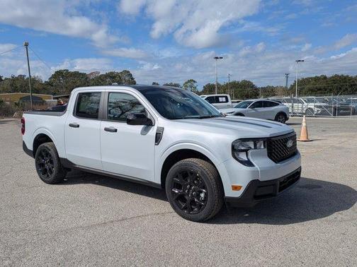 Space White Metallic 2026 Ford Maverick XLT