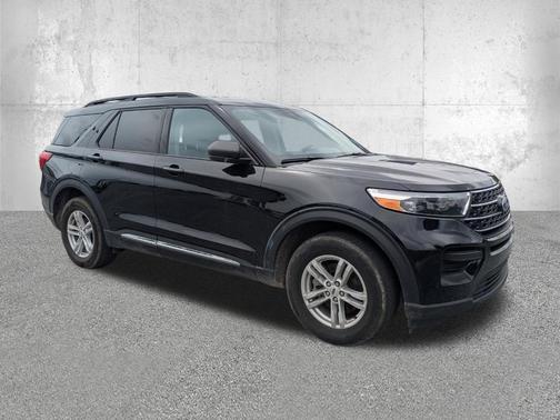 Black 2023 Ford Explorer XLT