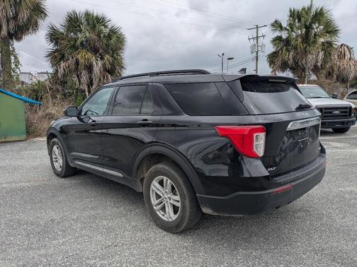 Black 2023 Ford Explorer XLT