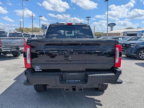 2026 Ford F-250 Platinum