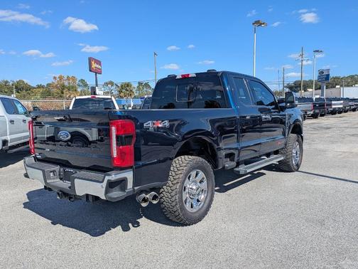 2024 Ford F-350 Lariat Super Duty