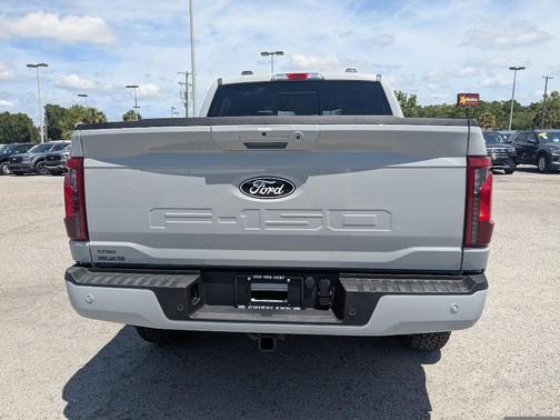 Avalanche 2026 Ford F-150 XLT