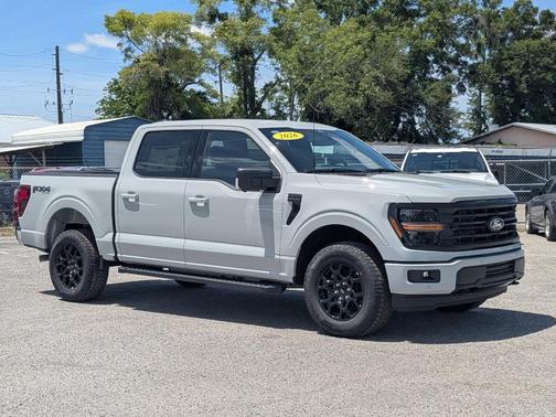 Avalanche 2026 Ford F-150 XLT