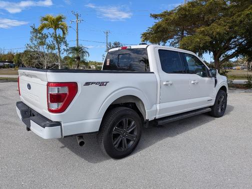 Oxford White 2023 Ford F-150 Lariat