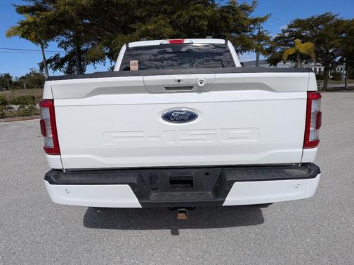 Oxford White 2023 Ford F-150 Lariat