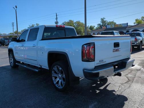 Summit White 2018 GMC Sierra 1500 SLT