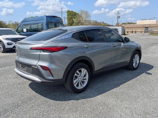 Moonstone Gray Metallic 2024 Buick Envista Preferred