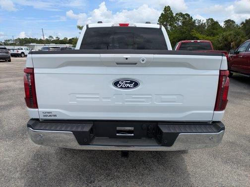 Oxford White 2025 Ford F-150 XLT