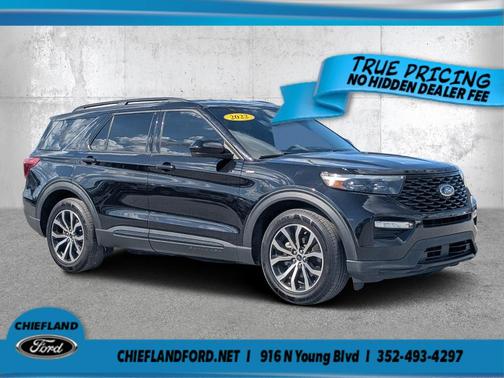 2022 Ford Explorer ST-Line