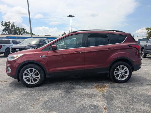 Red 2019 Ford Escape SEL