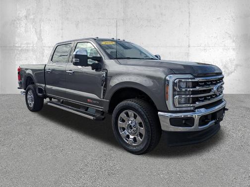 2025 Ford F-350 Lariat Super Duty
