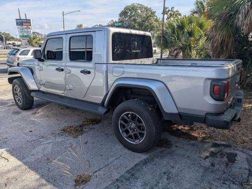 2020 Jeep Gladiator Overland