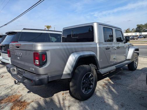 2020 Jeep Gladiator Overland