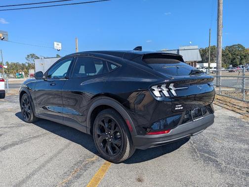 2024 Ford Mustang Mach-E Select