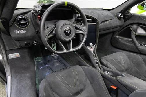 2024 McLaren 750S Spider