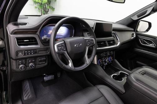 2023 Chevrolet Suburban 4WD Z71