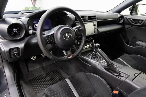 2024 Toyota GR86 Premium