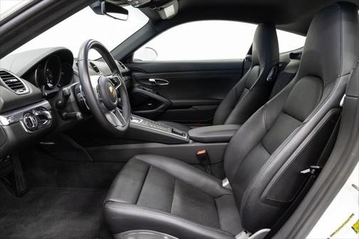 2022 Porsche 718 Cayman Base