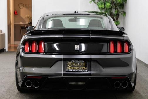 2017 Ford Shelby GT350 Base