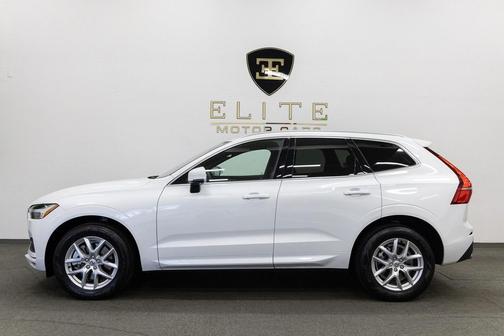 2021 Volvo XC60 T6 Momentum