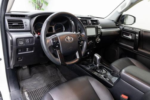 Super White 2017 Toyota 4Runner TRD Pro