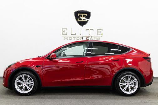 2022 Tesla Model Y Long Range Dual Motor All-Wheel Drive