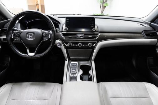 2020 Honda Accord Touring 2.0T