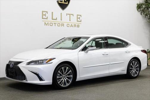 2021 Lexus ES 300h Base