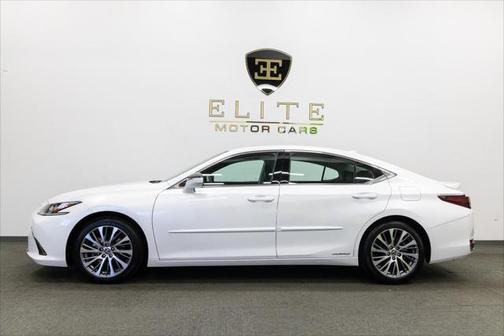 2021 Lexus ES 300h Base