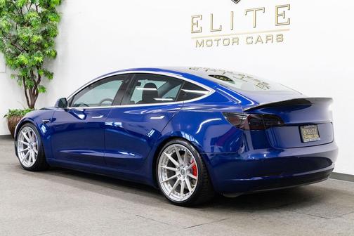 Deep Blue Metallic 2020 Tesla Model 3 Performance